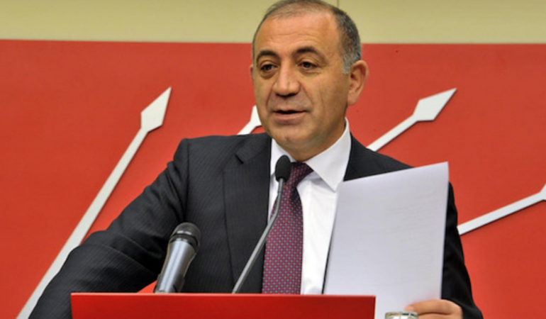 Gürsel Tekin’den ‘paralı figüran’ haberine yanıt! Gazetecileri hedef aldı, iktidarın diliyle konuştu: ‘FETÖvari kirli bir tuzak…’