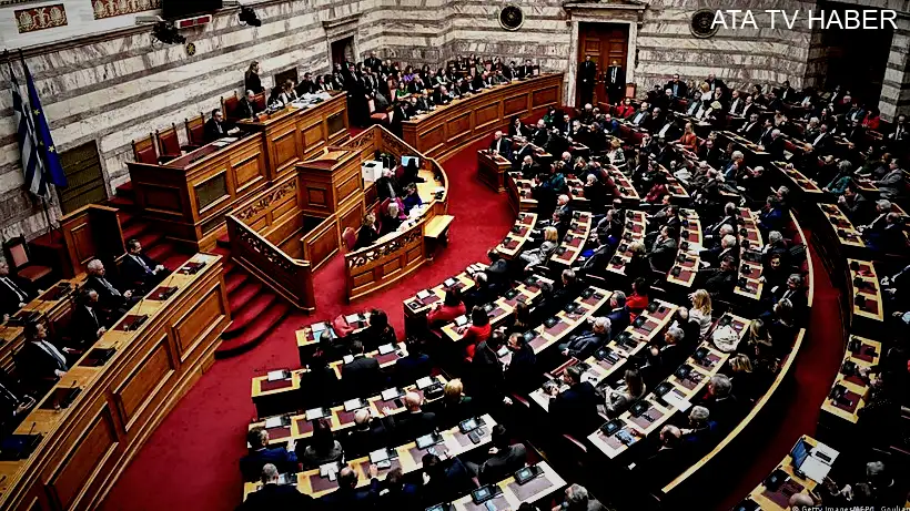 Yunan sosyal medyasında Robin Brooks tartışması büyüyor