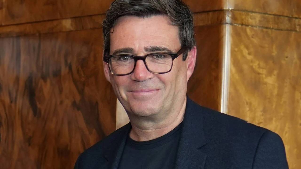 Andy Burnham Resmen İşçi Partisi Lideri Olarak İlan Edildi Britanya’da
