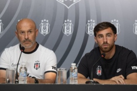 italiano-size-soyleyemem-dedikten-sonra-agzindan-kacirdi-transfer-aciklamasi-pD3K4xq7.jpg