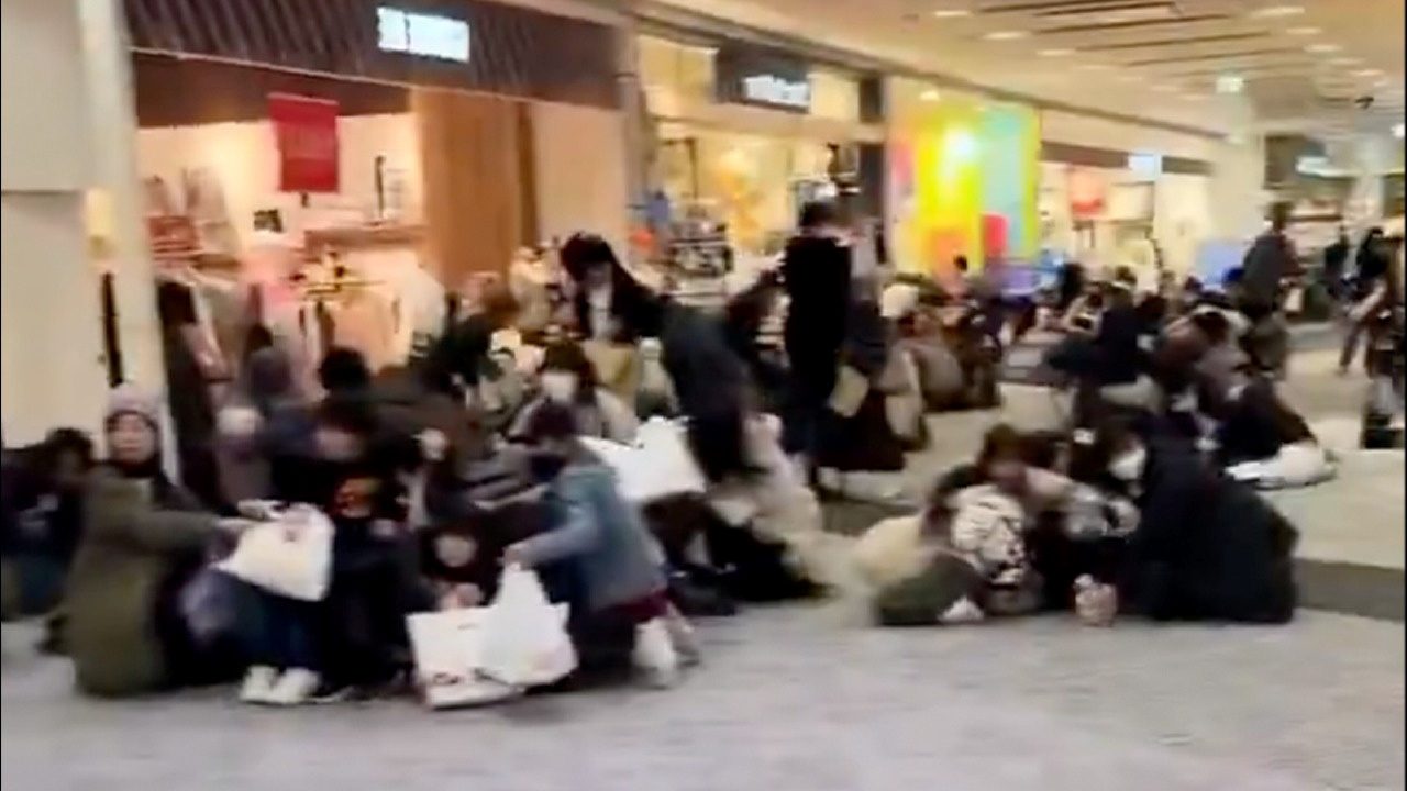 Japonya’nın Kumamoto Eyaletinde 7,1 Büyüklüğünde Deprem Japonya, yerel saatle 16.27’de