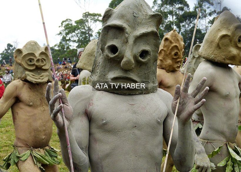 Asaro Çamur Adamları: Papua Yeni Gine’nin Kabile Geleneği ve Turizmdeki Yeri