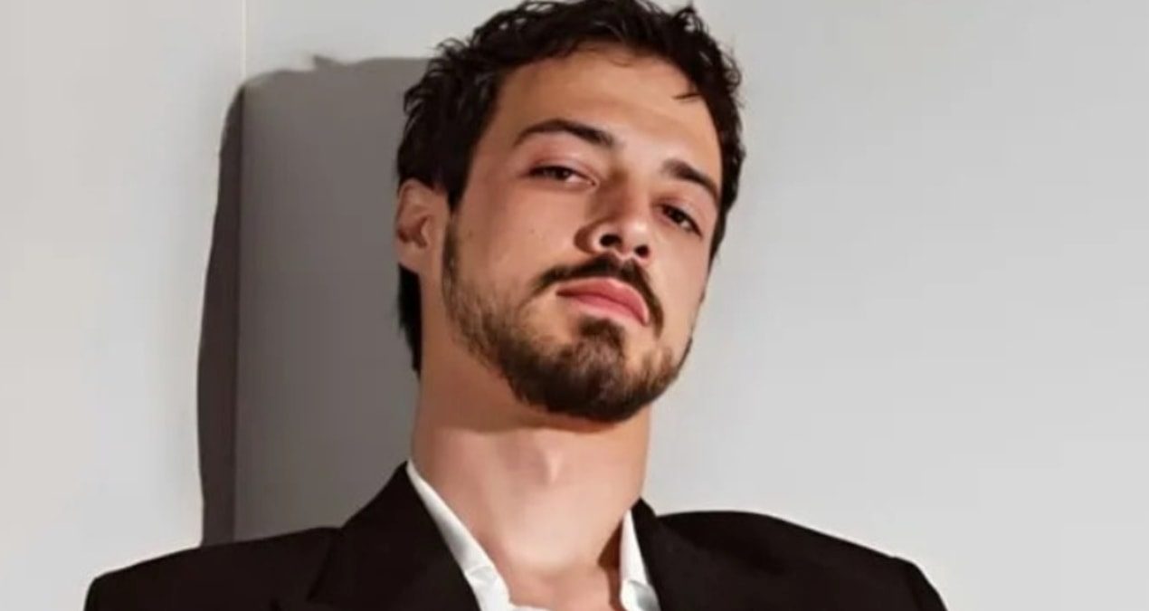 Mert Yazıcıoğlu, Doktor Karakteri İçin Klinik Ortamında Çalışıyor Takvim’den Ufuk
