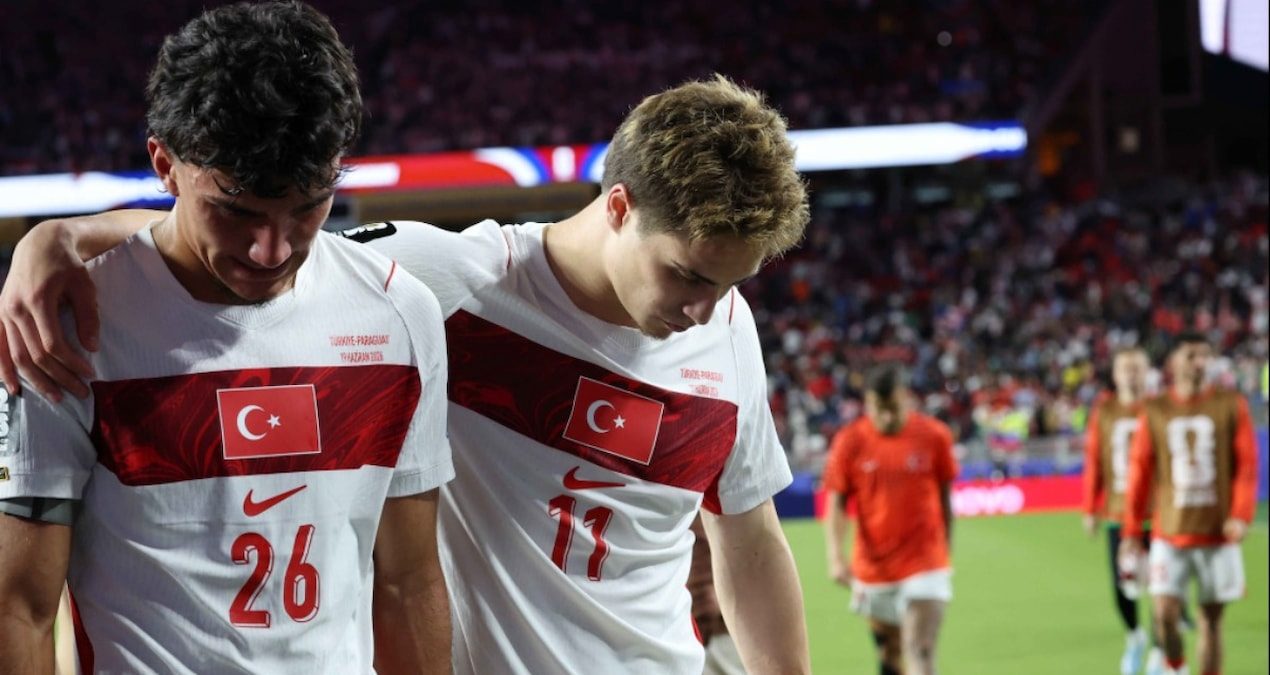 Milli futbolculardan federasyon başkanına tokat gibi yanıt