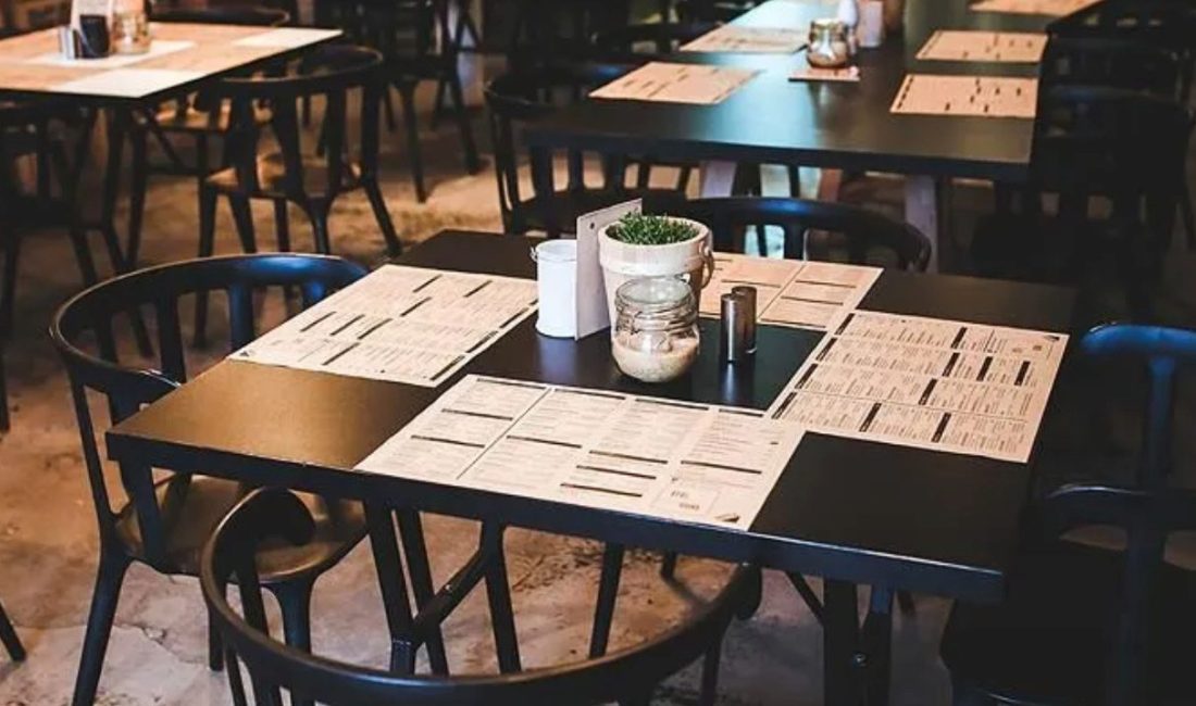 Restoranlarda “Ne yediğini bilme” dönemi başladı! Menülerde artık sadece fiyat yazmayacak Restoran ve kafelerde menülerde içerik ve kalori bilgisi zorunluluğu bugünden