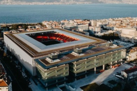 tum-kulupler-borca-batarken-bu-super-lig-ekibi-para-basiyor-JG8NLrf7.jpg