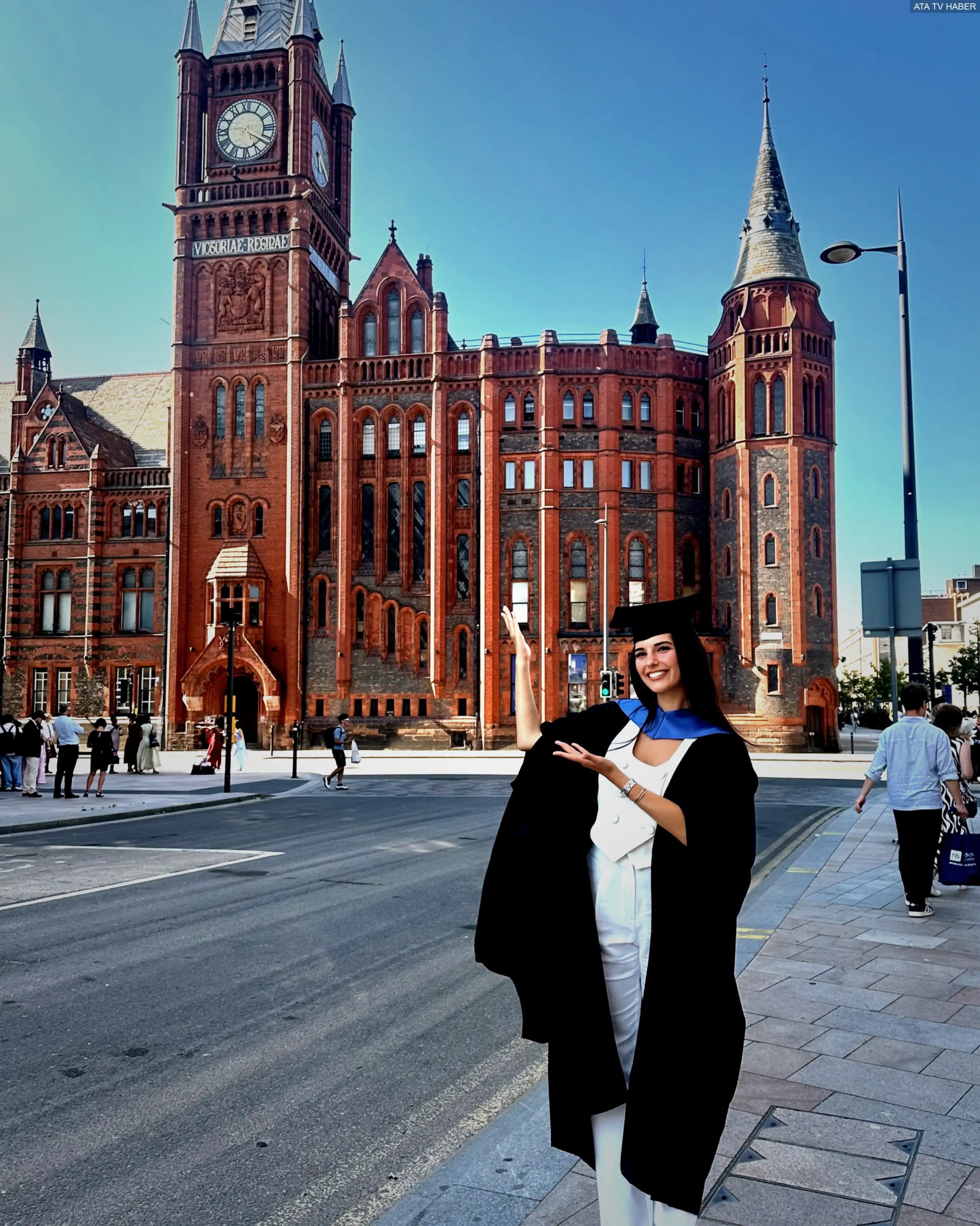 Yasemin Yazıcı, Liverpool Üniversitesi'nde 'Yılın Tezi' ödülünü kazandı