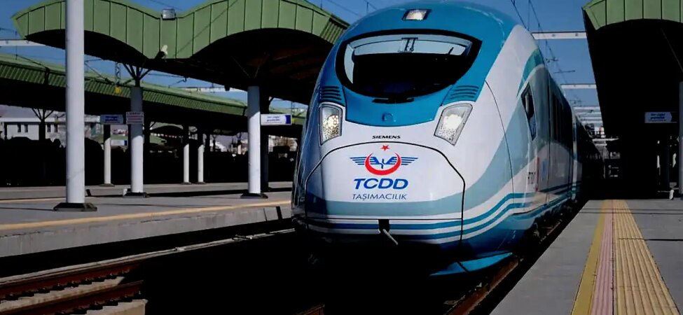 2016da-bitecek-denmisti-ankara-izmir-hizli-tren-projesi-5-bakan-eskitti-maliyeti-1014-milyari-asti-JLJ3tjzX.jpg