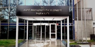 corumda-alevi-dedelerinden-cagri-cemevine-degil-huzurevi-ve-krese-oncelik-verin-DR4JG9ZF.jpg