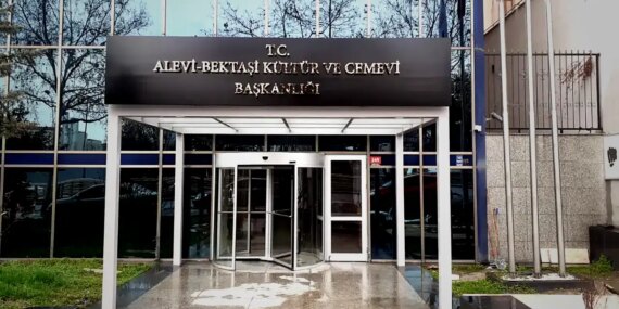corumda-alevi-dedelerinden-cagri-cemevine-degil-huzurevi-ve-krese-oncelik-verin-DR4JG9ZF.jpg