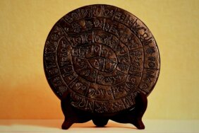 egede-118-yil-once-bulunan-3-bin-yillik-tabletin-sirri-h-l-cozulemedi-MHAvcTOj.jpg