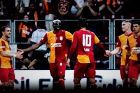 galatasaray-savunma-alarminda-4-macta-9-gol-yedi-taraftarlar-protesto-baslatti-gnwRR8mM.jpg