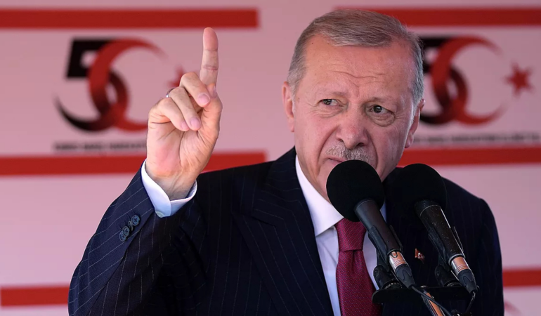 Tuzla, Çekmeköy ve Şile belediyeleri AKP yönetimine geçti: Erdoğan üç isme rozet taktı
